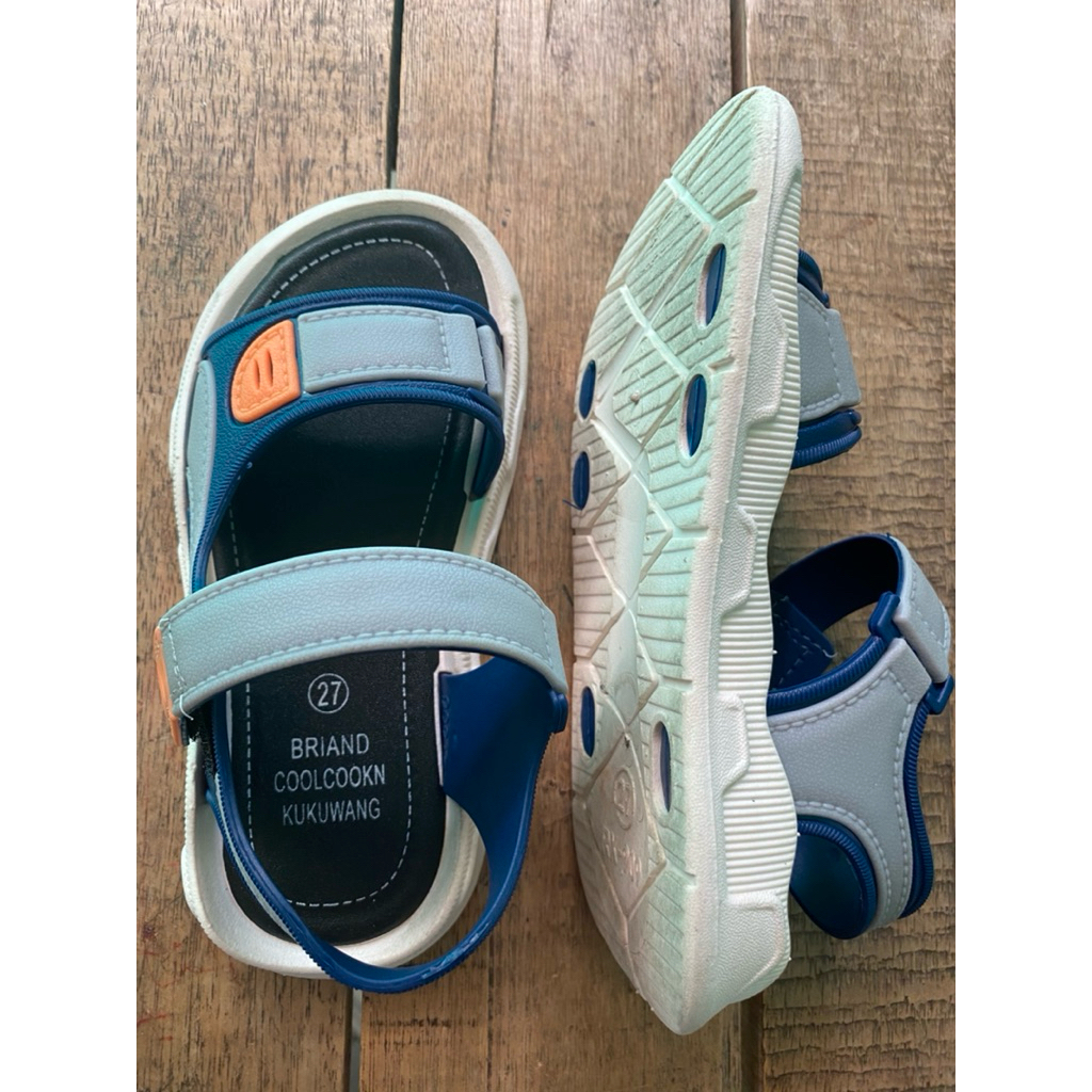 Preloved sendal anak gunung laki laki | sendal pergi anak cowok | sendal anak size 27