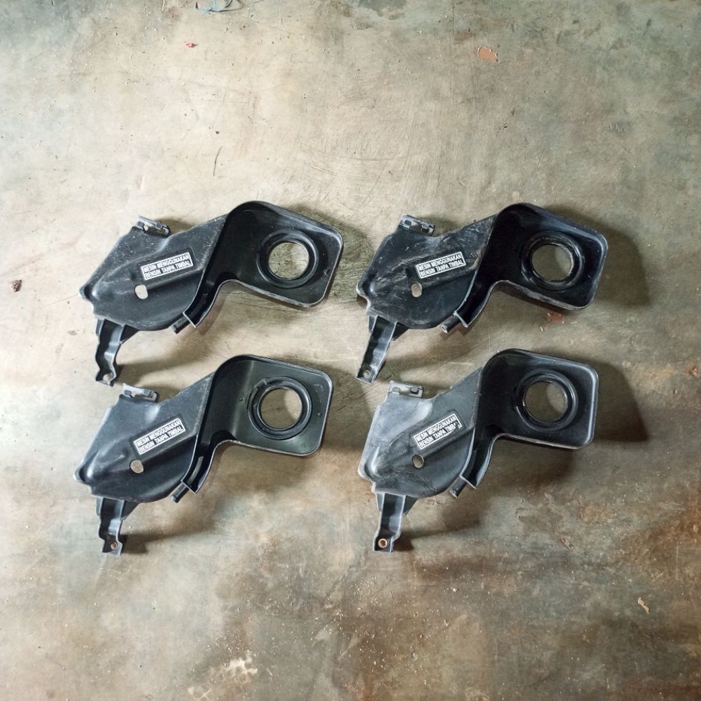 COVER TUTUP TENGKI FUEL TANK HONDA VARIO 125 VARIO 150 ORIGINAL