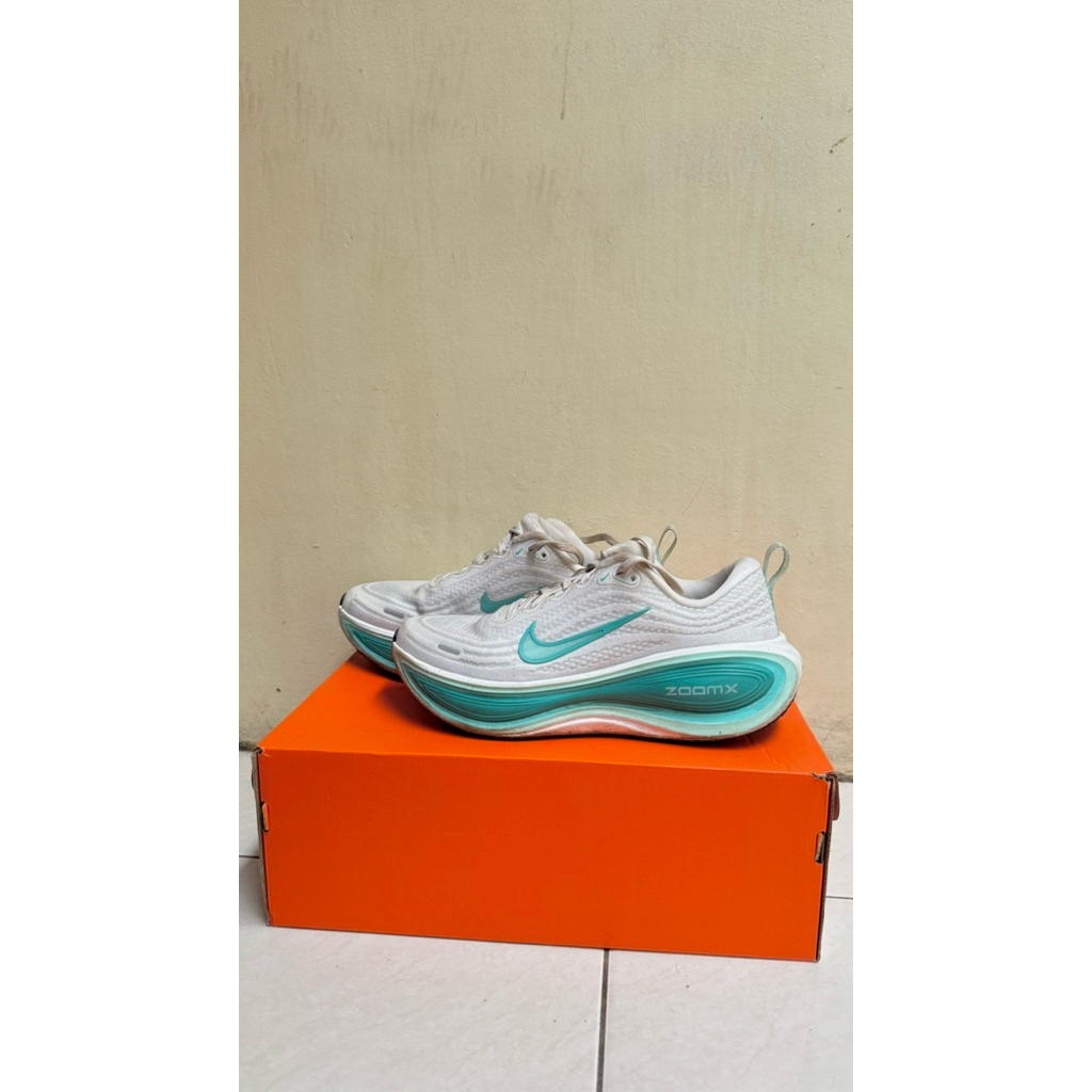 NikeVomeroPlus