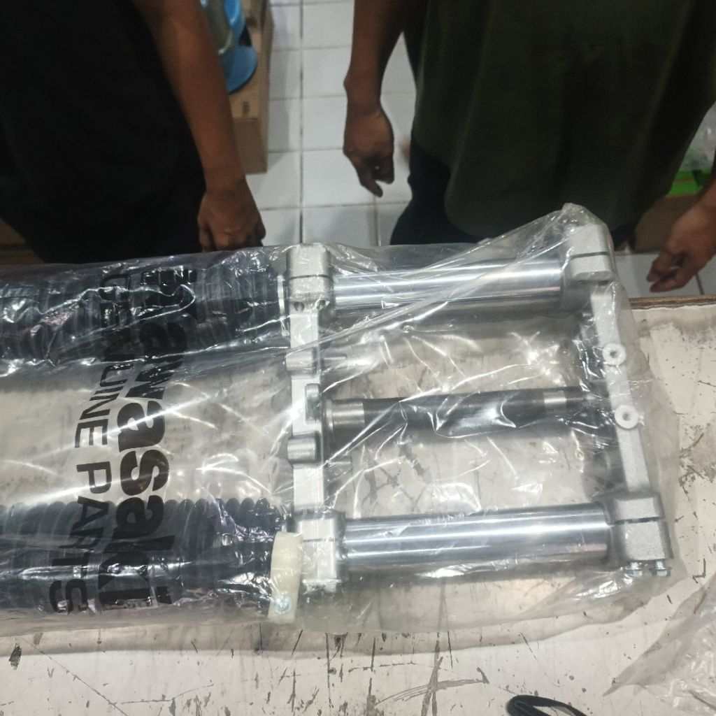 Termurah shockbreaker Tele set segitiga atas bawah klx230 KLX 230r supermoto ori