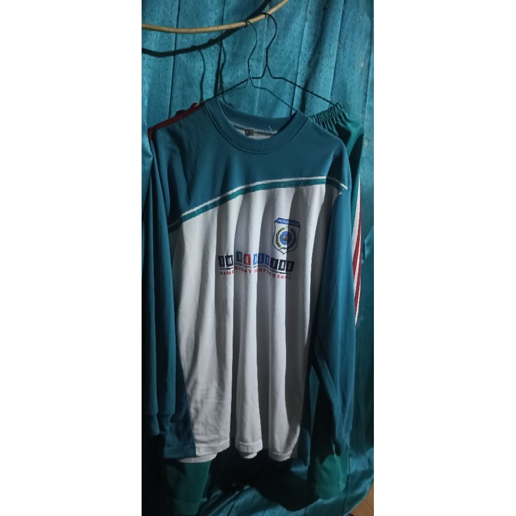 PRELOVED SERAGAM OLAHRAGA SMK