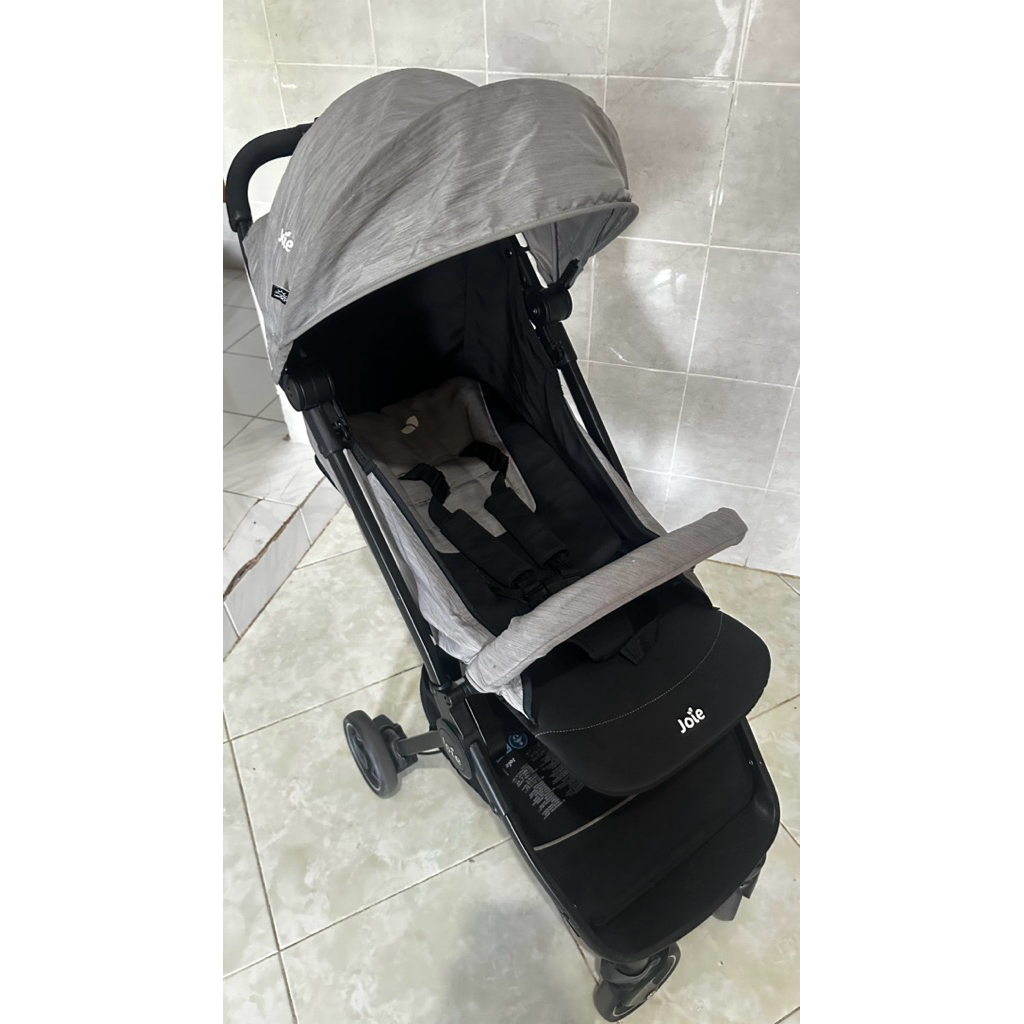 PRELOVED STROLLER JOIE PACT LITE