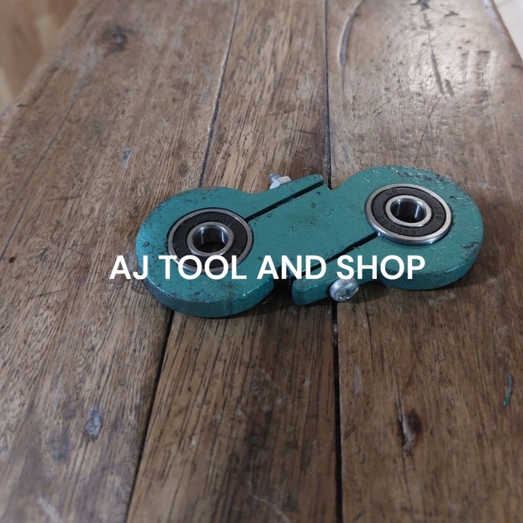 ANGKA 8 GERGAJI BOBOK KAYU