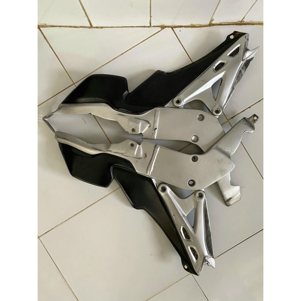 Cover Delta Box CBR 150 K45 A Lokal