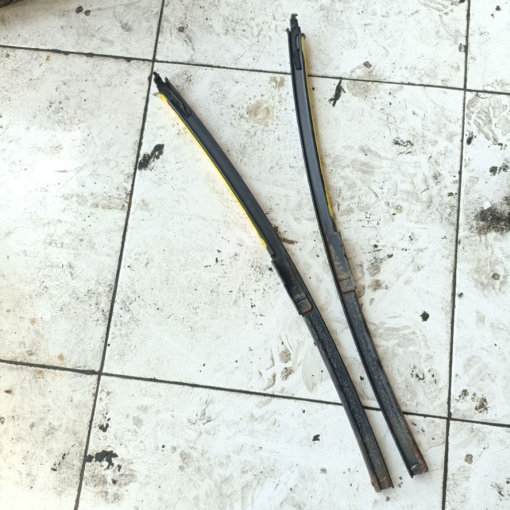 plat breket besi kaca pintu belakang kiri / kanan original civic fd 1 2 2006-2011 copotan bekas