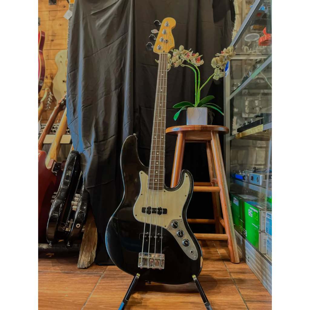 FENDER JAZZ BASS USA 1992 BLACK USED
