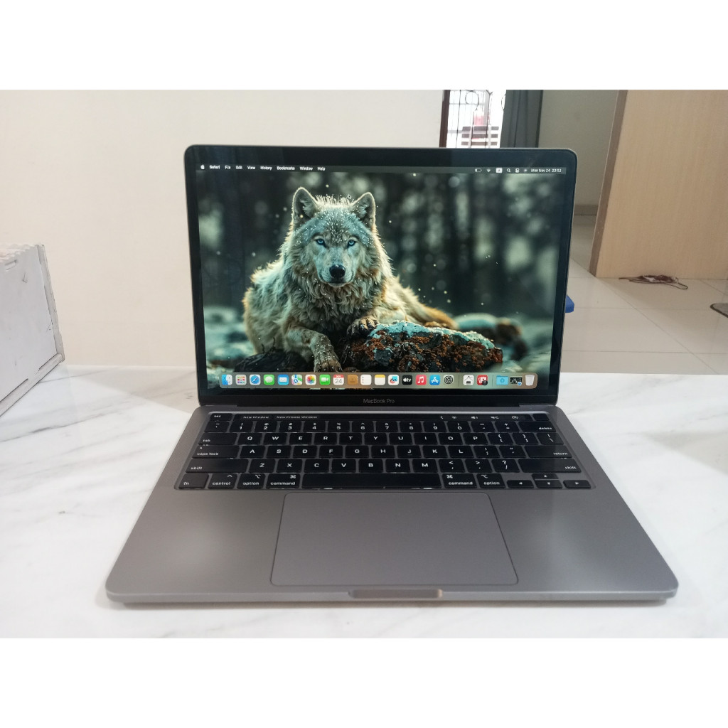 MACBOOK PRO 2020 13 inch i7 RAM 16GB SSD 1TB
