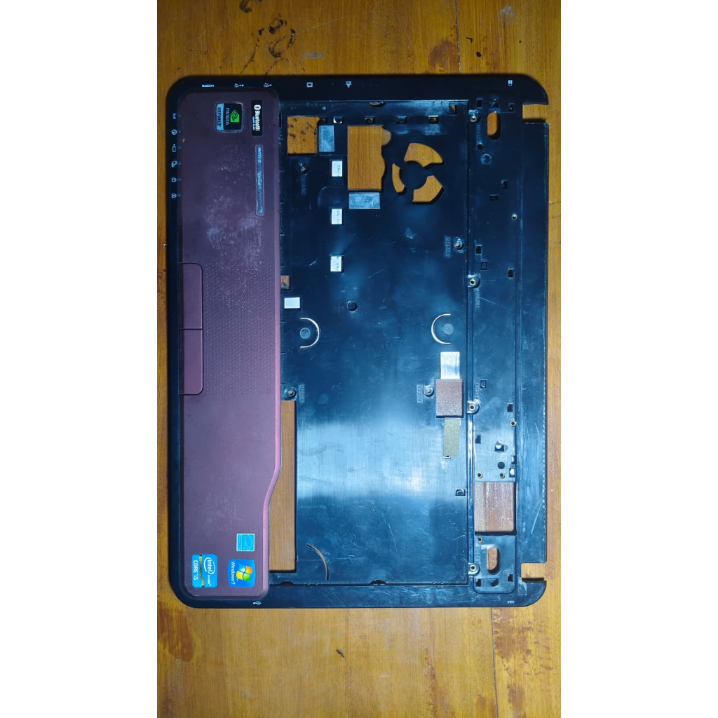 Casing Laptop Fujitsu Lifebook LH532
