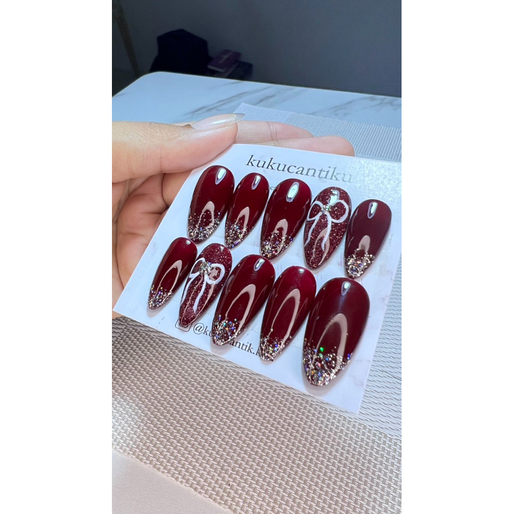 kuku palsu nail art + lem | nail art maroon | kuku palsu warna maroon glitter 015