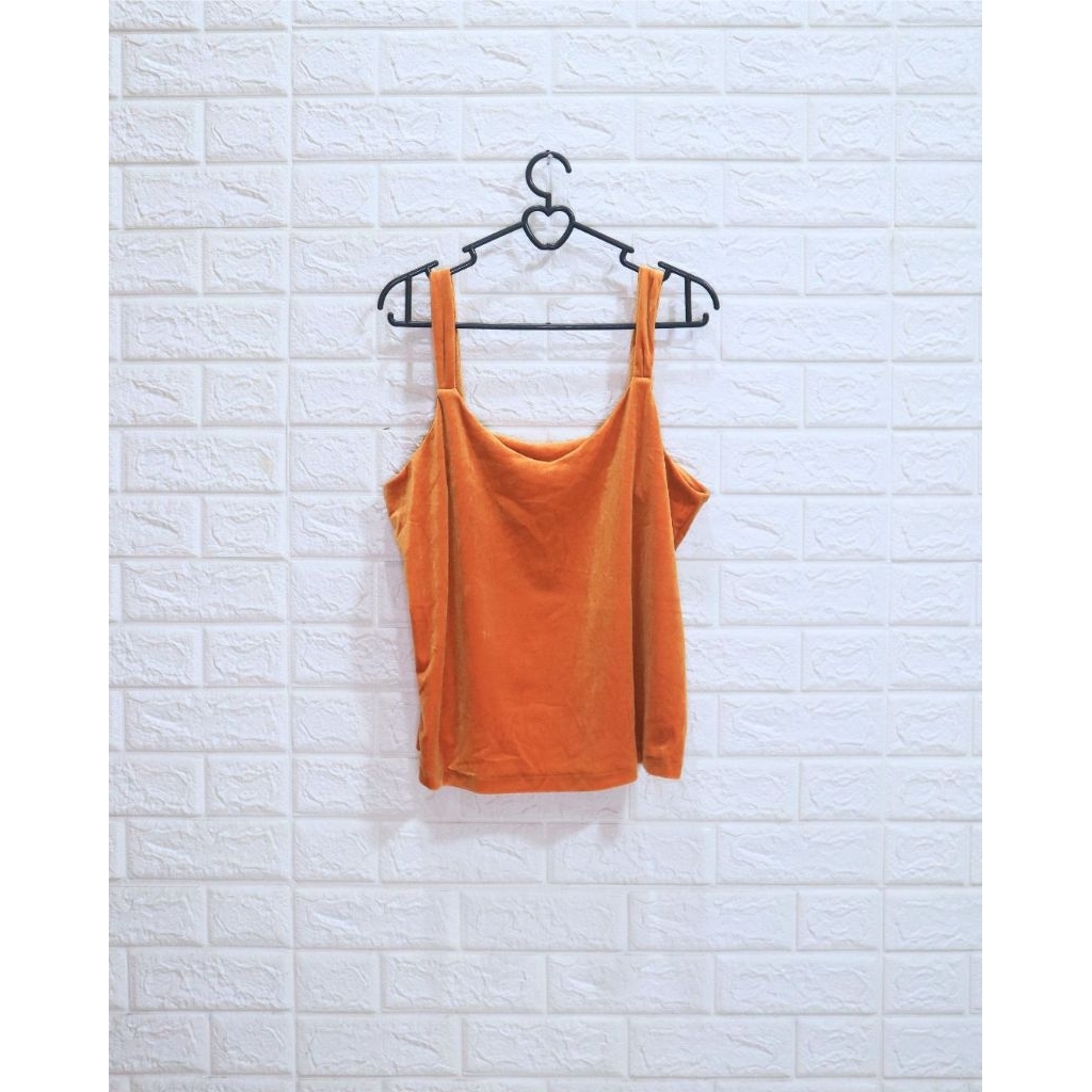 Tank Top Beludru Old Navy