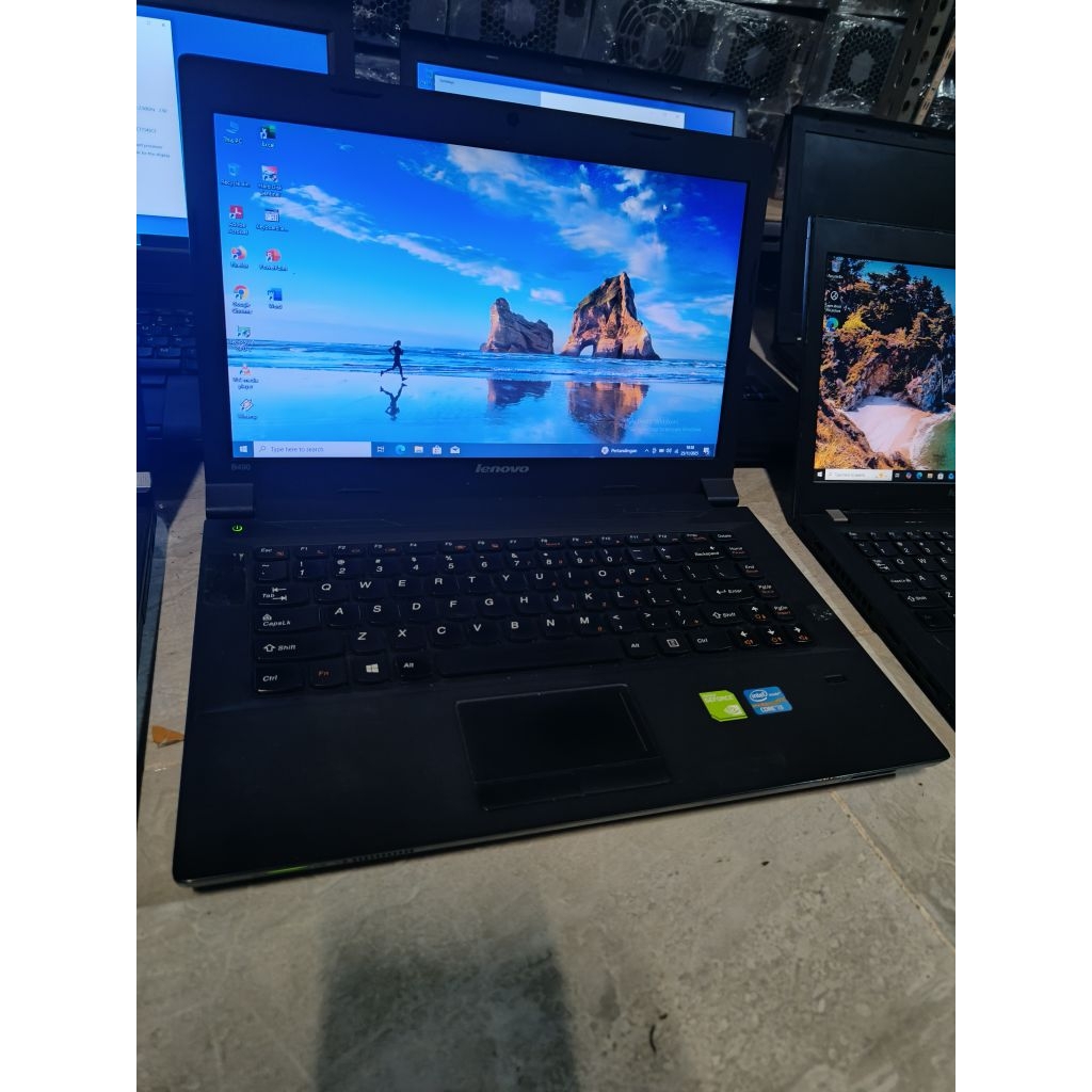 leptop Lenovo Thinkpad B490  i3 gan3.ram4 GB HDD 320 vga 1 GB