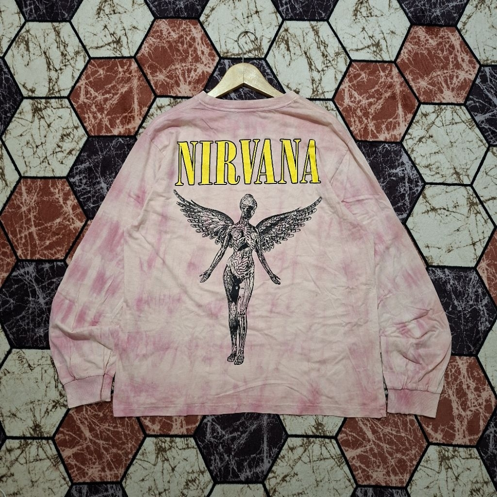 Long Sleeve Nirvana @2021 by Zara