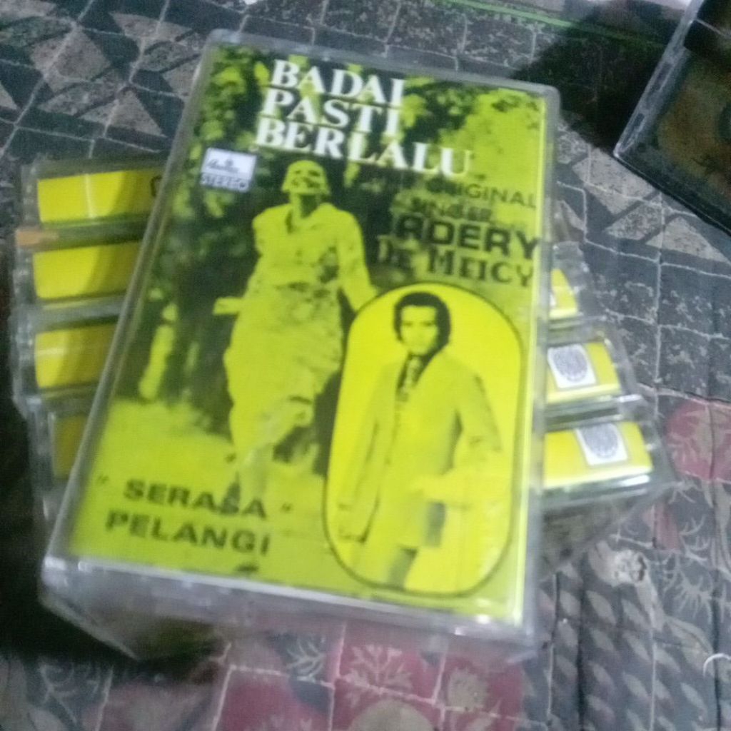 Badai pasti  Berlalu  Broery  DE MEICY