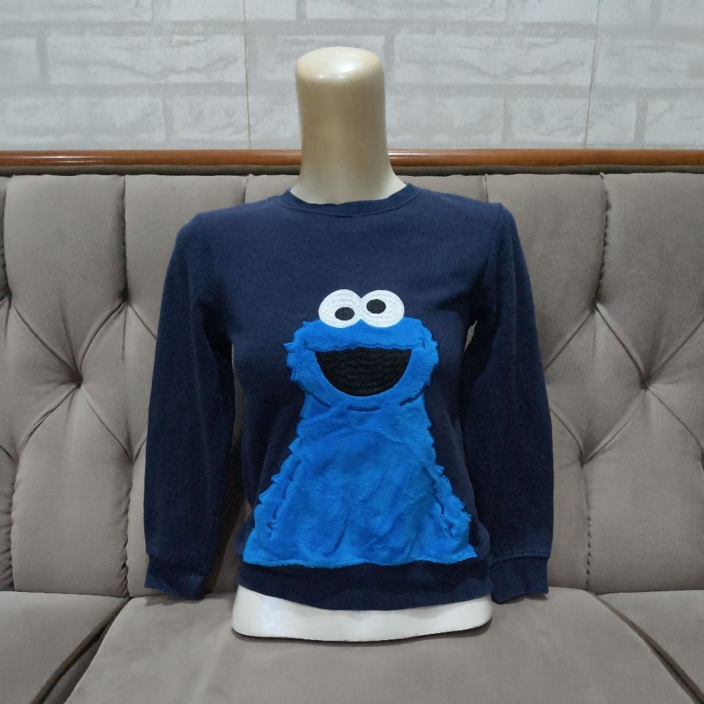 Sweater Hnm x Sesame Street Cookie Monster Size 130/7-8y