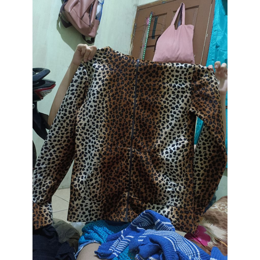 prelovedJaketLeopard