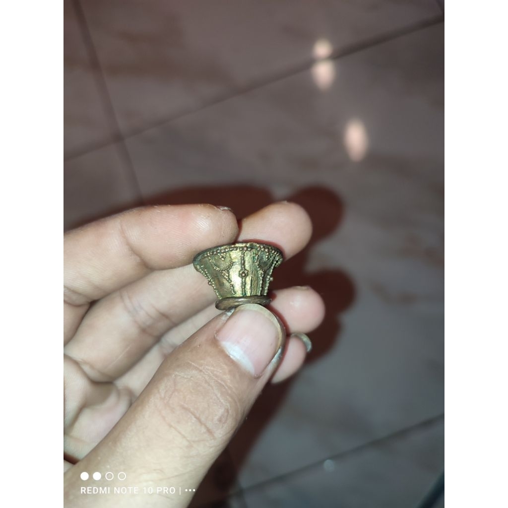 Mendak keris lawasan bekas keris