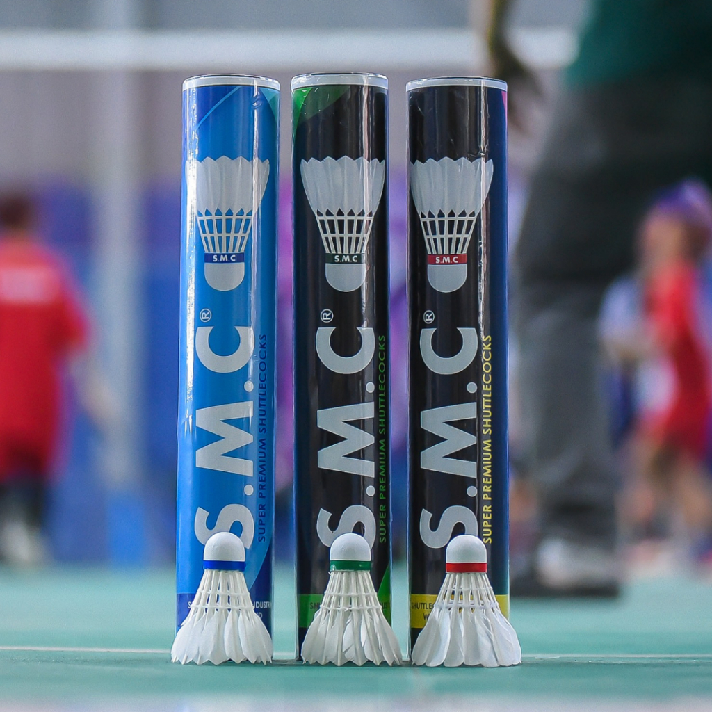SMC shuttlecock Biru / Hijau / Merah Kok Bulutangkis Badminton Indoor Outdoor Berkualitas Premium