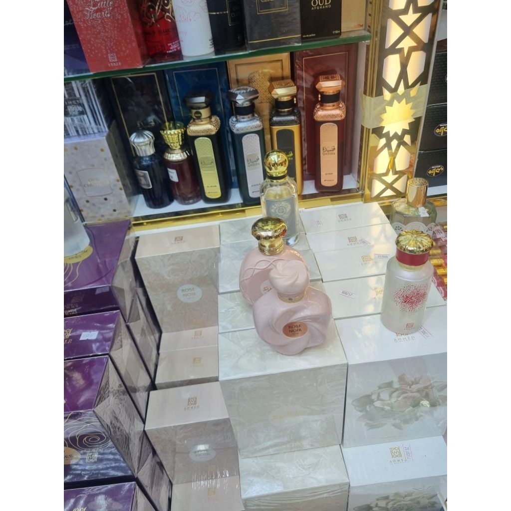 parfum rose noir original