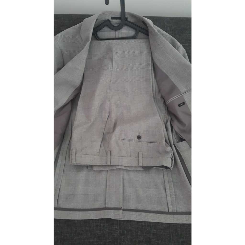 Jas / Blazer Uniqlo Tartan Abu (Stelan)