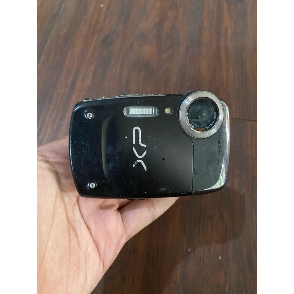 DIGICAM FUJIFILM XP HITAM