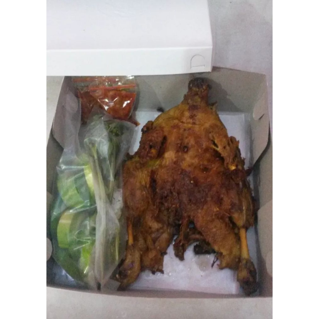 Bebek Goreng