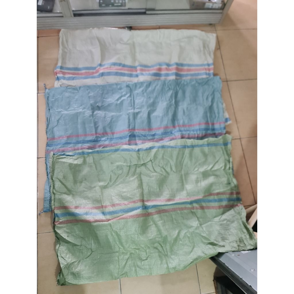 karung bekas sekali pakai 75 x 115