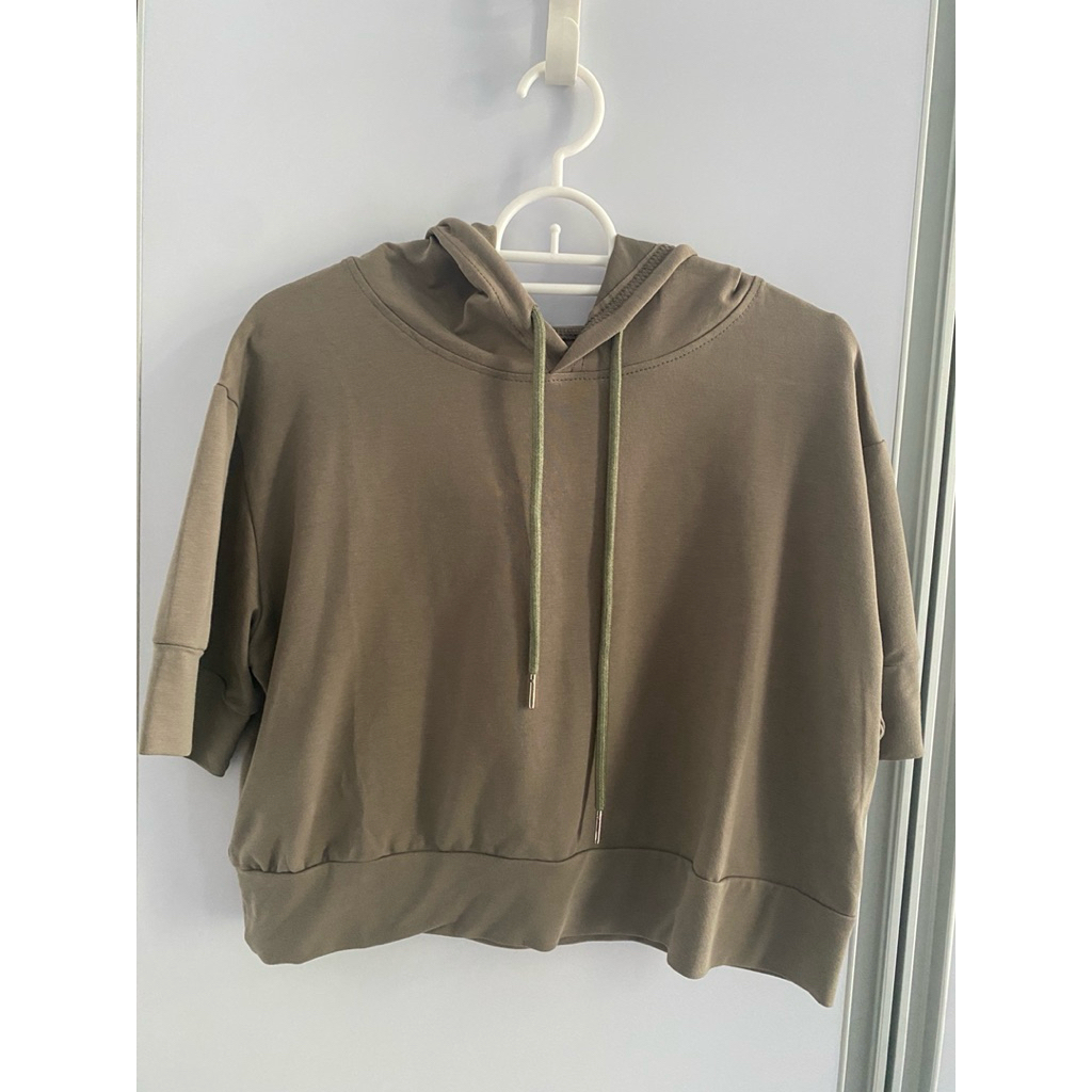 [PRELOVED] Hoodie Crop Top | Kaos Crop Hoodie