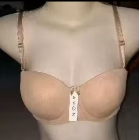 Bra wanita vivian ada kawat dan busa tebal merk avon harga batam.