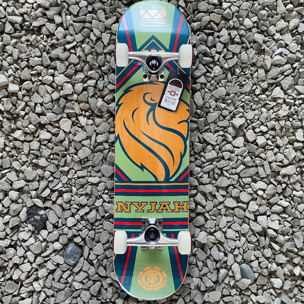COMPLETE SET-UP SKATEBOARD / ELEMENT / NYJAH LION