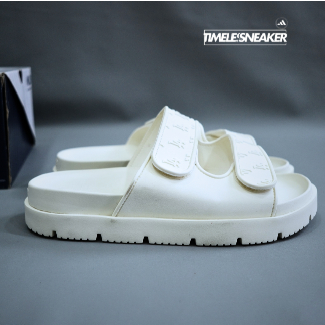 MLB CHUNKY BOUNCER TWO STRAP NY YANKEES WHITE 100% ORIGINAL