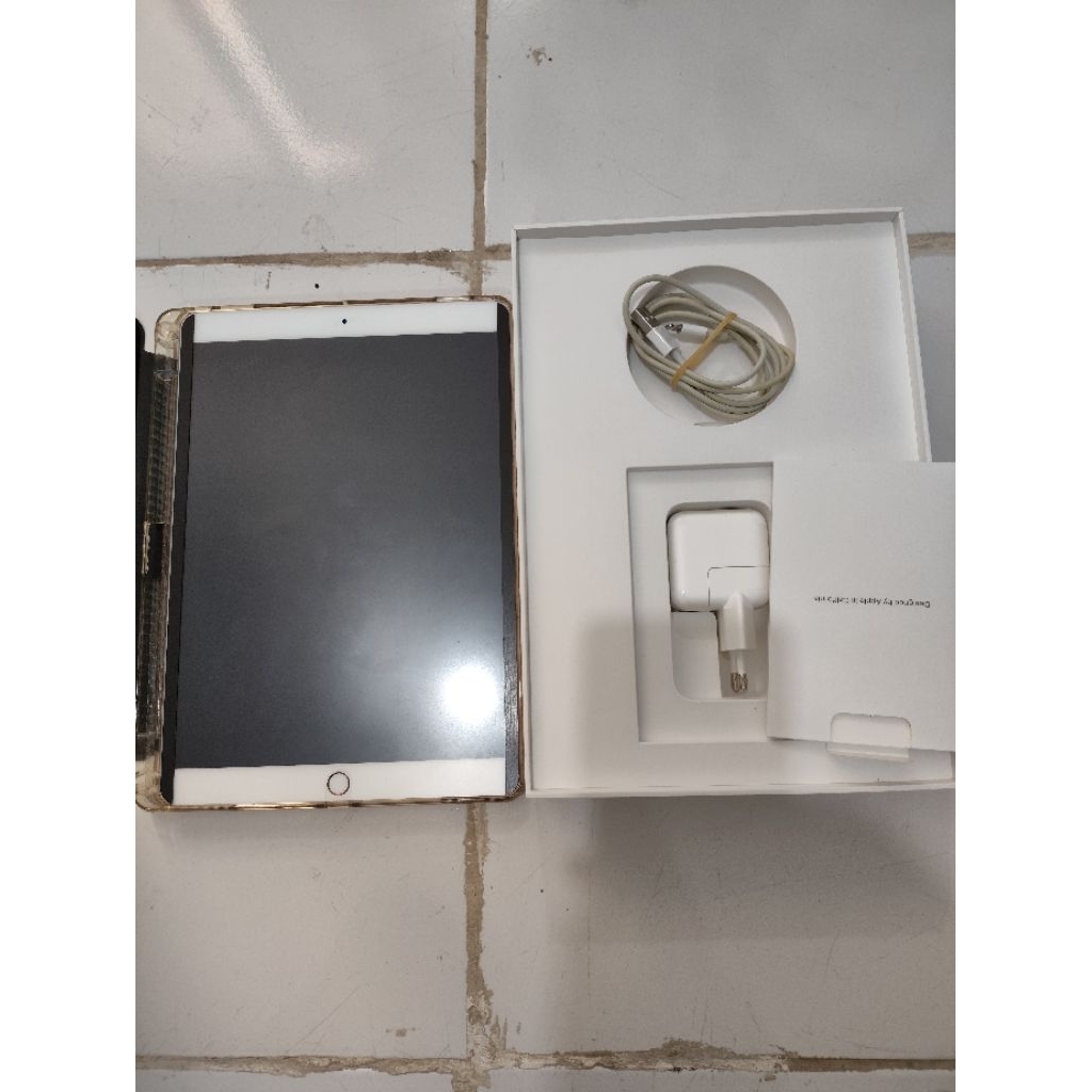 Preloved iPad Air 3 Gen 3 64Gb Wifi Cellular ex Resmi