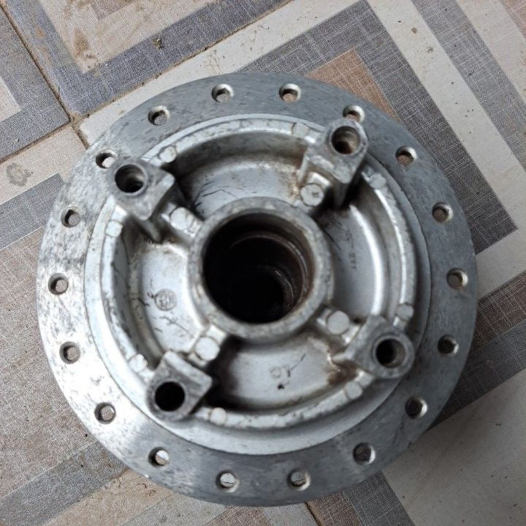 tromol belakang yamaha tiara 125 z