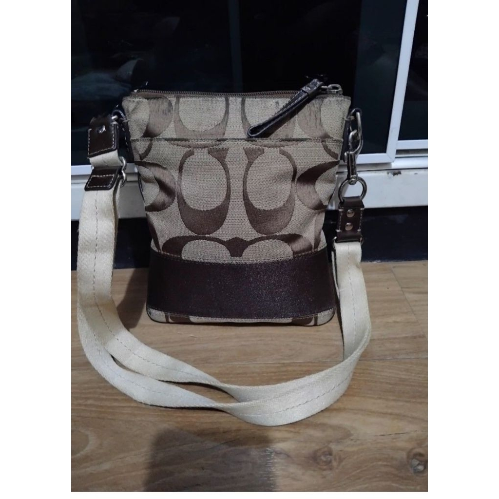 Coach Crossbody in Signature