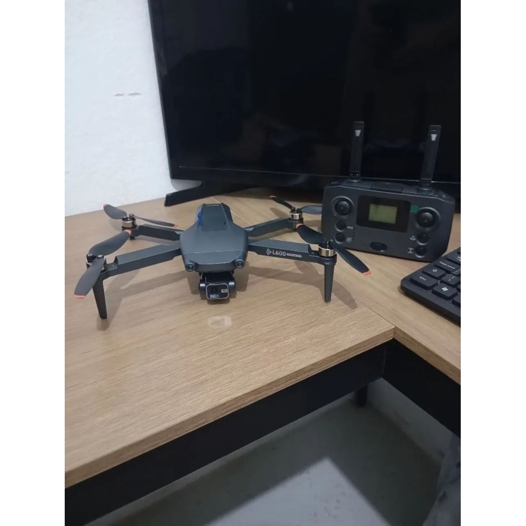 L600 pro max Gimbal 3exis versi jarak panjang 3km