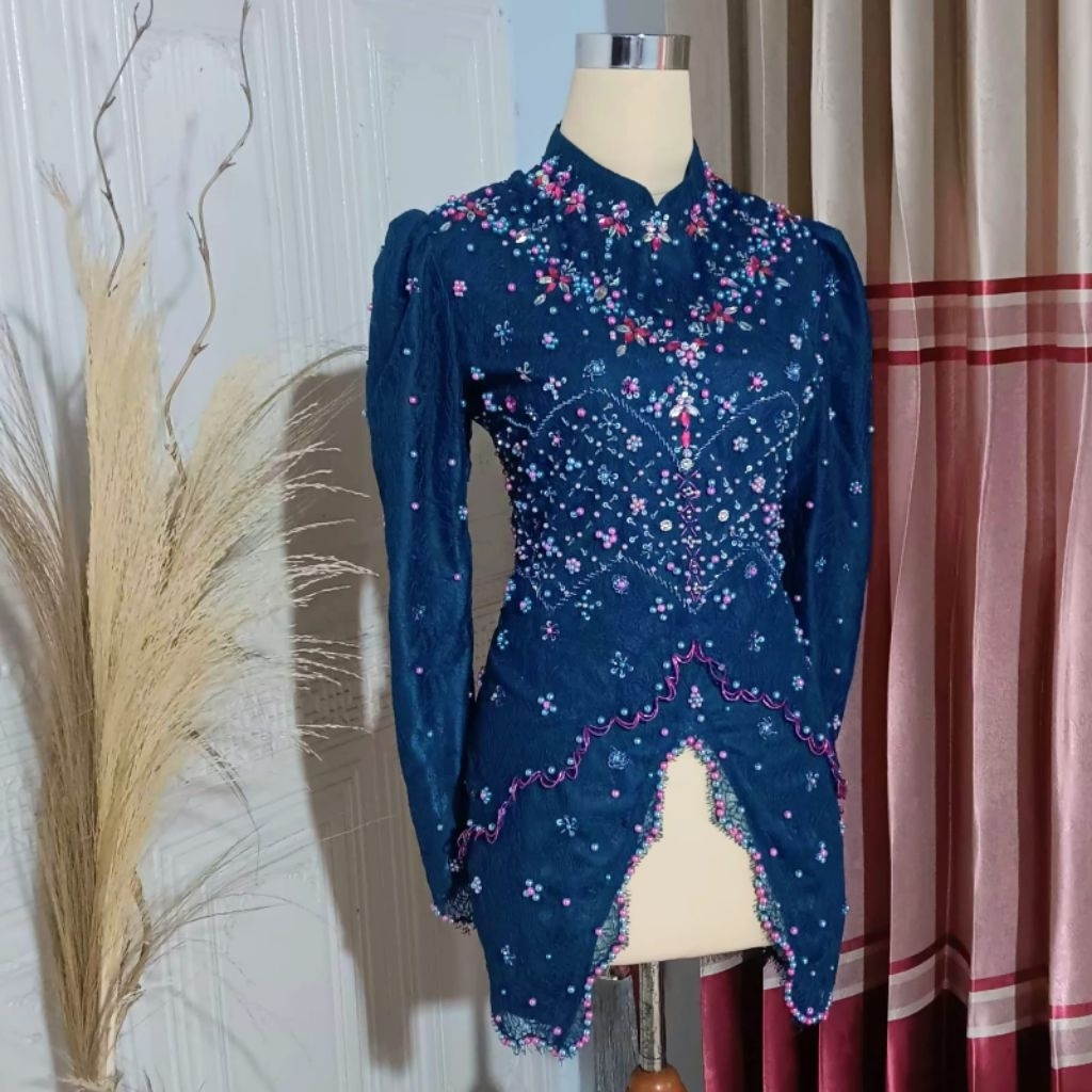kebaya pesta kebaya mewah kebaya wisuda kebaya lamaran