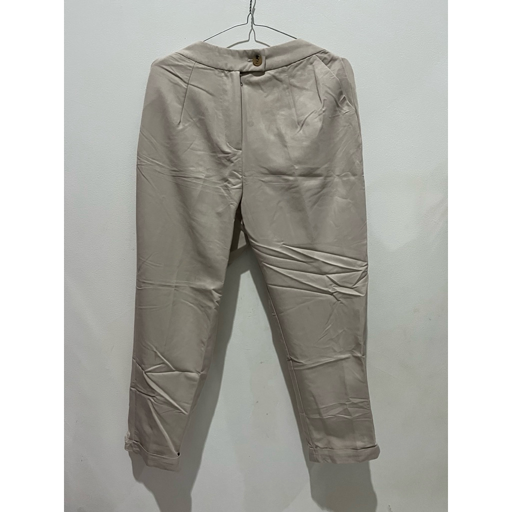 preloved celana by et cetera