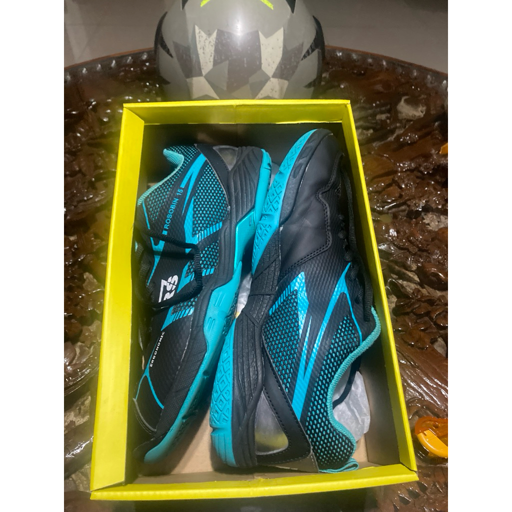 Sepatu Badminton RS Rosobin15