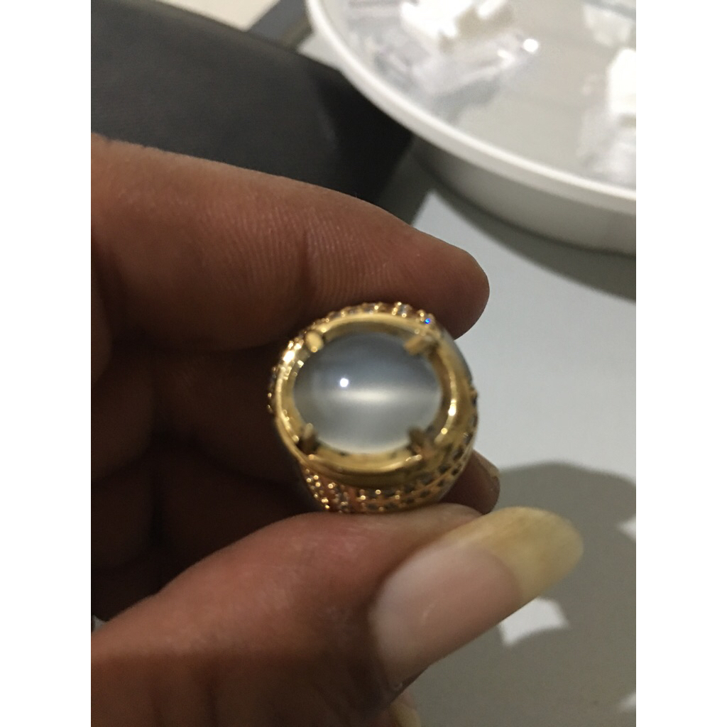 biduri bulan / moonstone cats eye