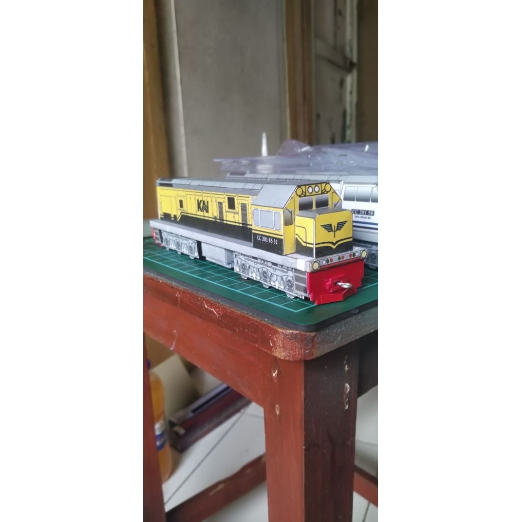 miniatur kereta api indonesia