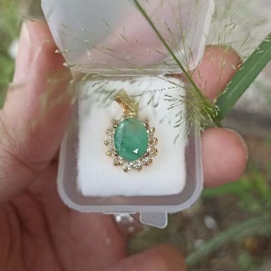 LIONTIN NATURAL EMERALD BERYL CE-MINOR ORIGIN ETHIOPIA