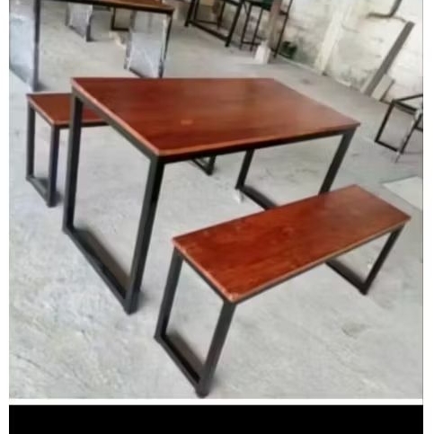 Meja makan minimalis/meja makan besi/meja cafe kaki besi