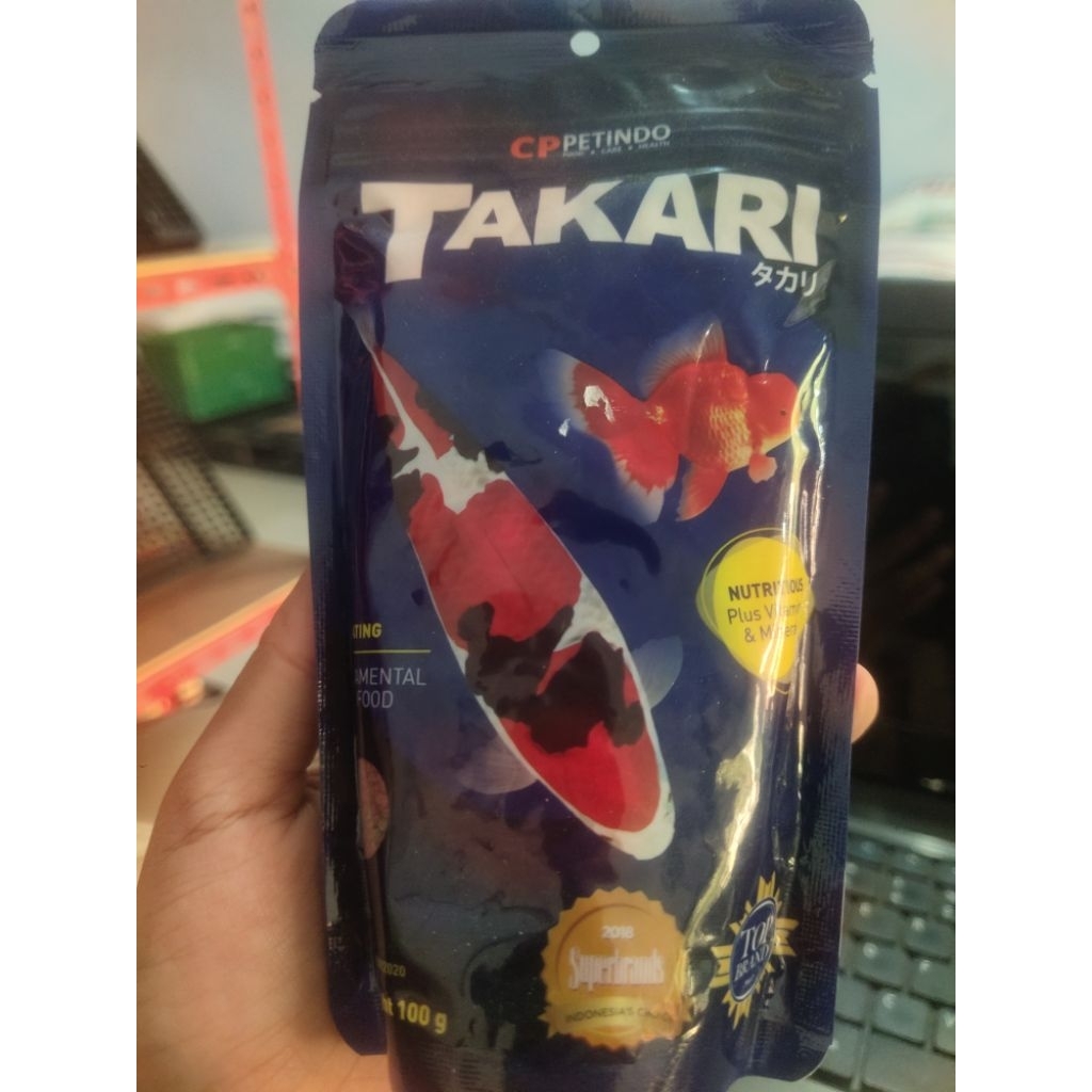 Takari -1 100gram-Pakan ikan Koi-Nutrisi plus vitamins&Mineral-CpPetindo