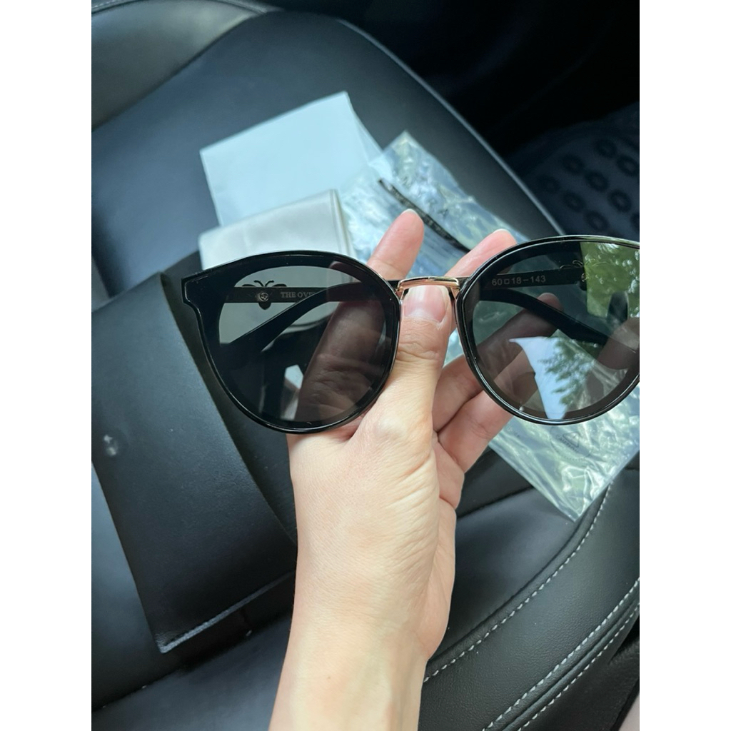 Kacamata Hitam Sunglasses iwearmyra x the overtee preloved