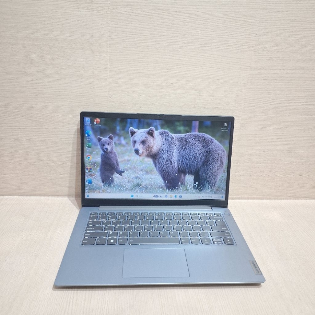 649. Lenovo ideapad slim 3 core i5 gen 12