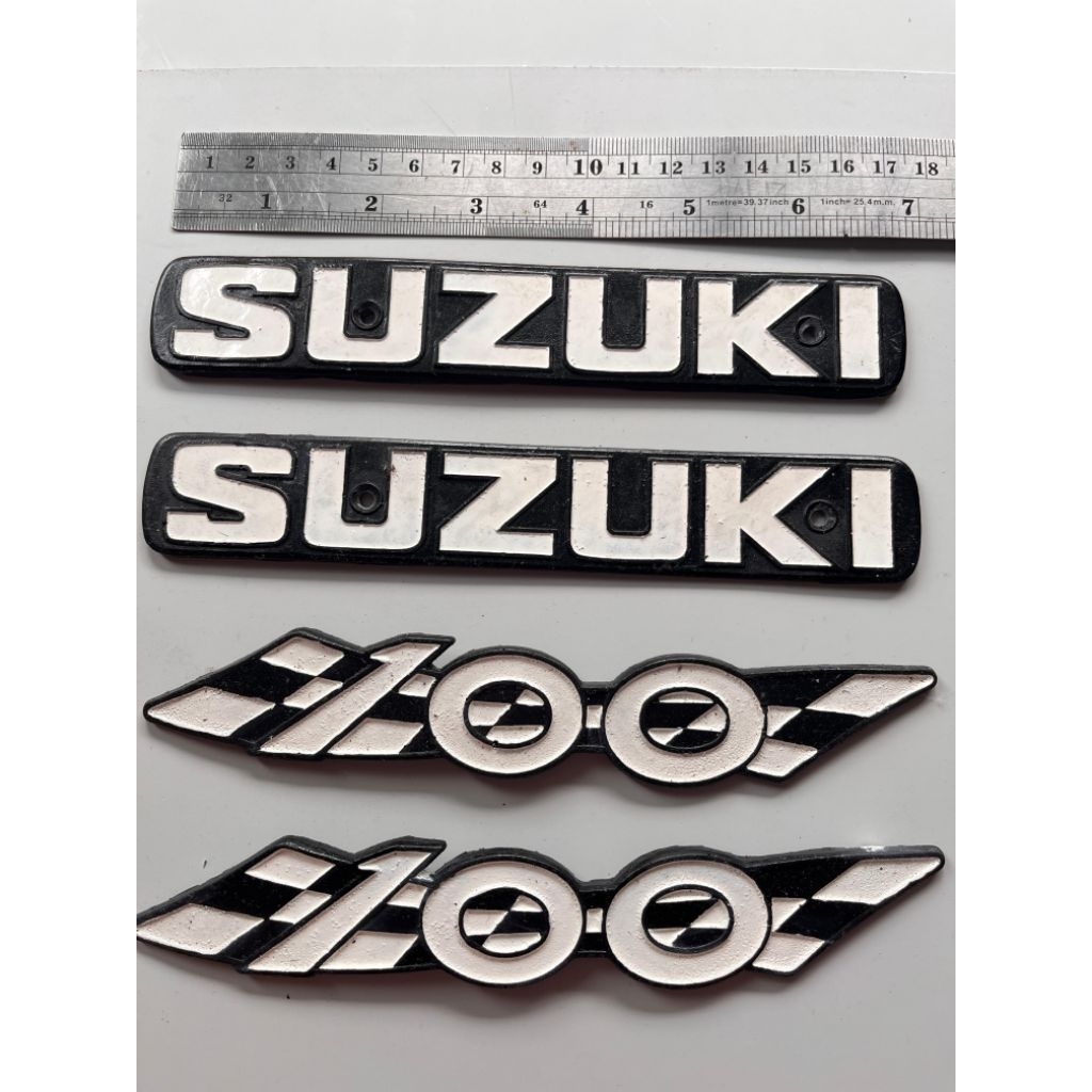emblem Suzuki a100 repro
