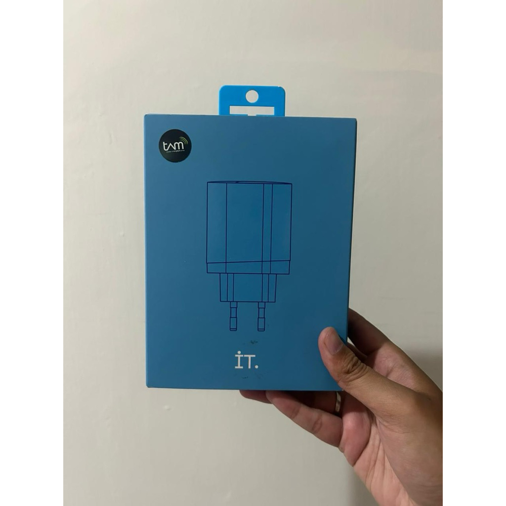 plug it 30 watt dual port usb a & type c