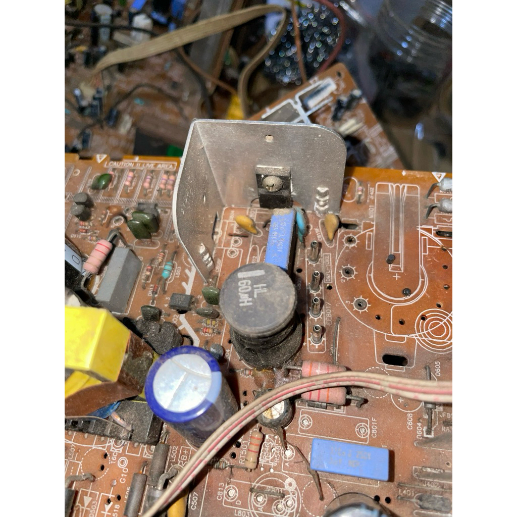 tr horizontal bekas tv Polytron slim 21