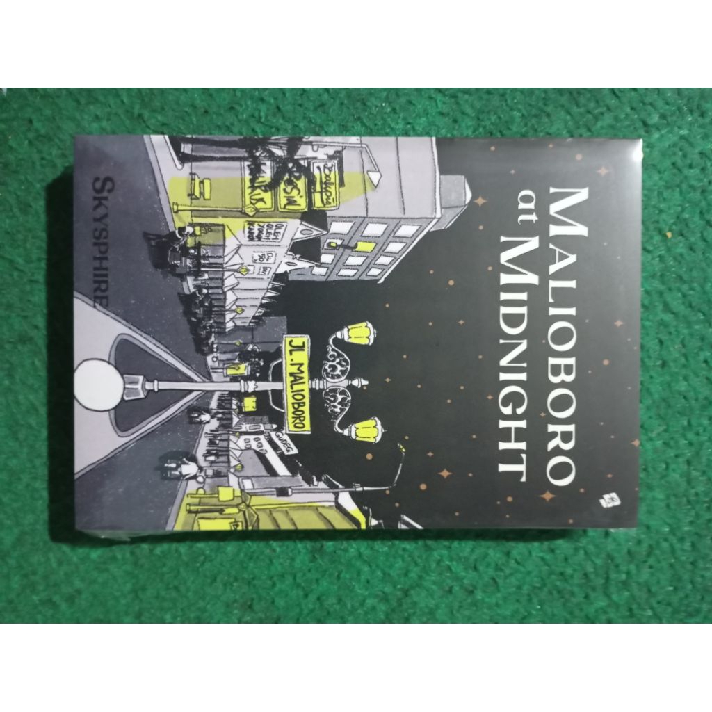 novel Malioboro at midnight
