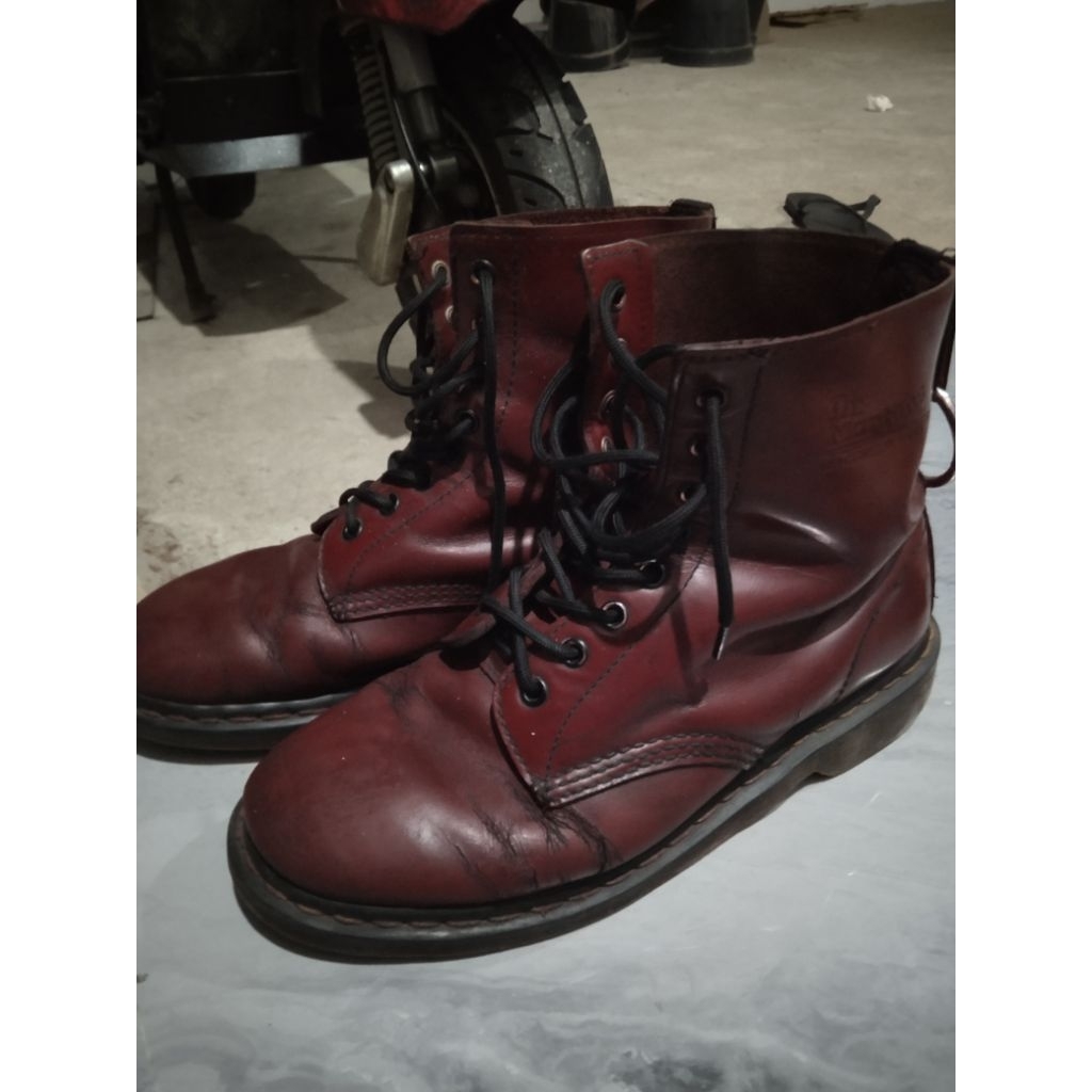 Docmart1460RedCherry