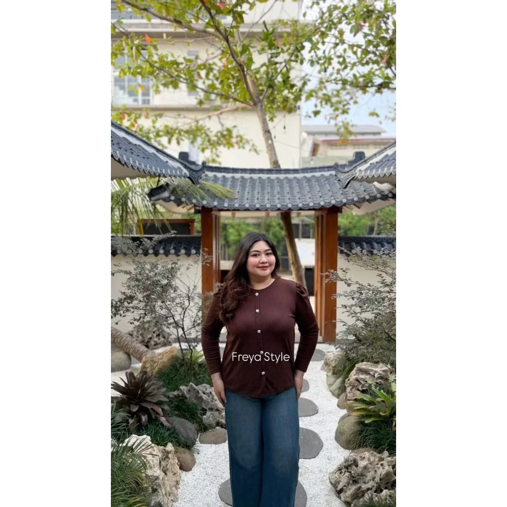 Eshma Blouse atasan wanita ukuran standard jumbo daily outfit